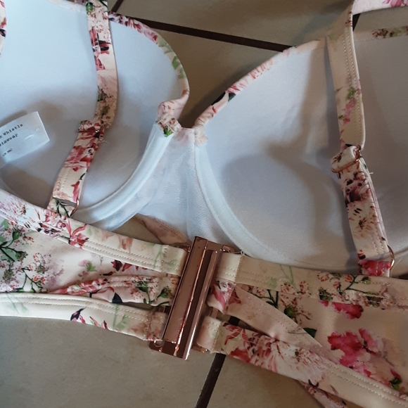 Floral SWEATER TWO PIECE SIZE LX - Picture 7 of 8